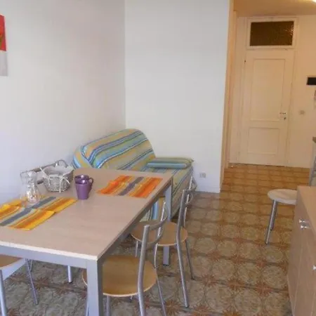 Bright Flat With A Wide Terrace - Beahost Apartment *