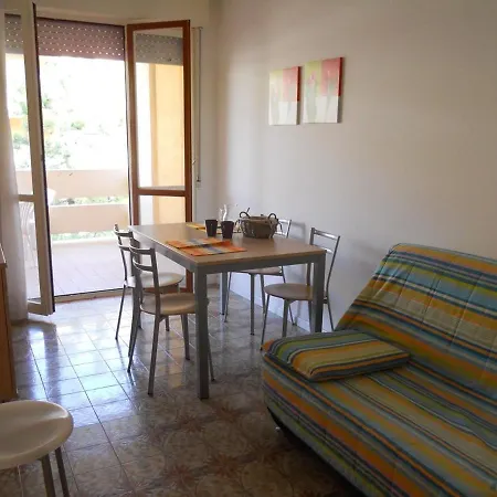 Apartment Bright Flat With A Wide Terrace - Beahost