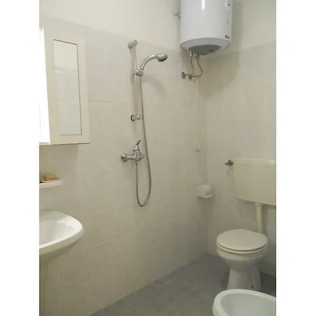 Bright Flat With A Wide Terrace-beahost Appartamento Bibione