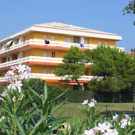 Appartamento Bright Flat With A Wide Terrace-beahost *