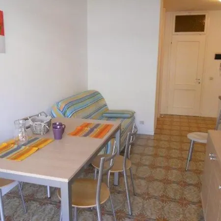 Bright Flat With A Wide Terrace-beahost Appartamento