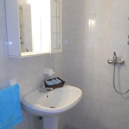 Appartamento Bright Flat With A Wide Terrace-beahost *