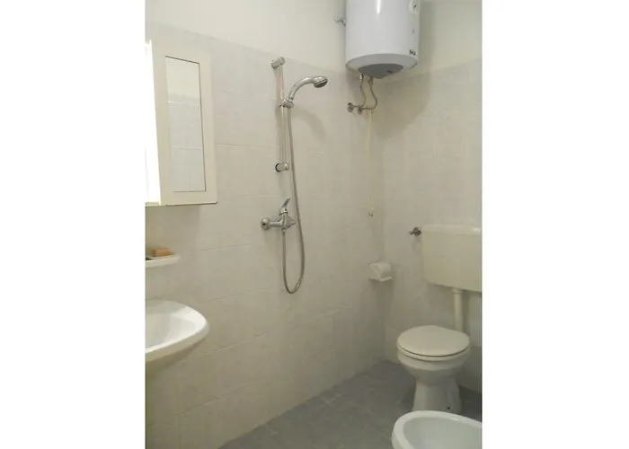 Bright Flat With A Wide Terrace-beahost アパート ビビオーネ